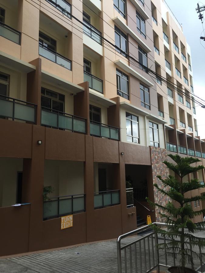 Susana'S Baguio Condotel Baguio City ภายนอก รูปภาพ